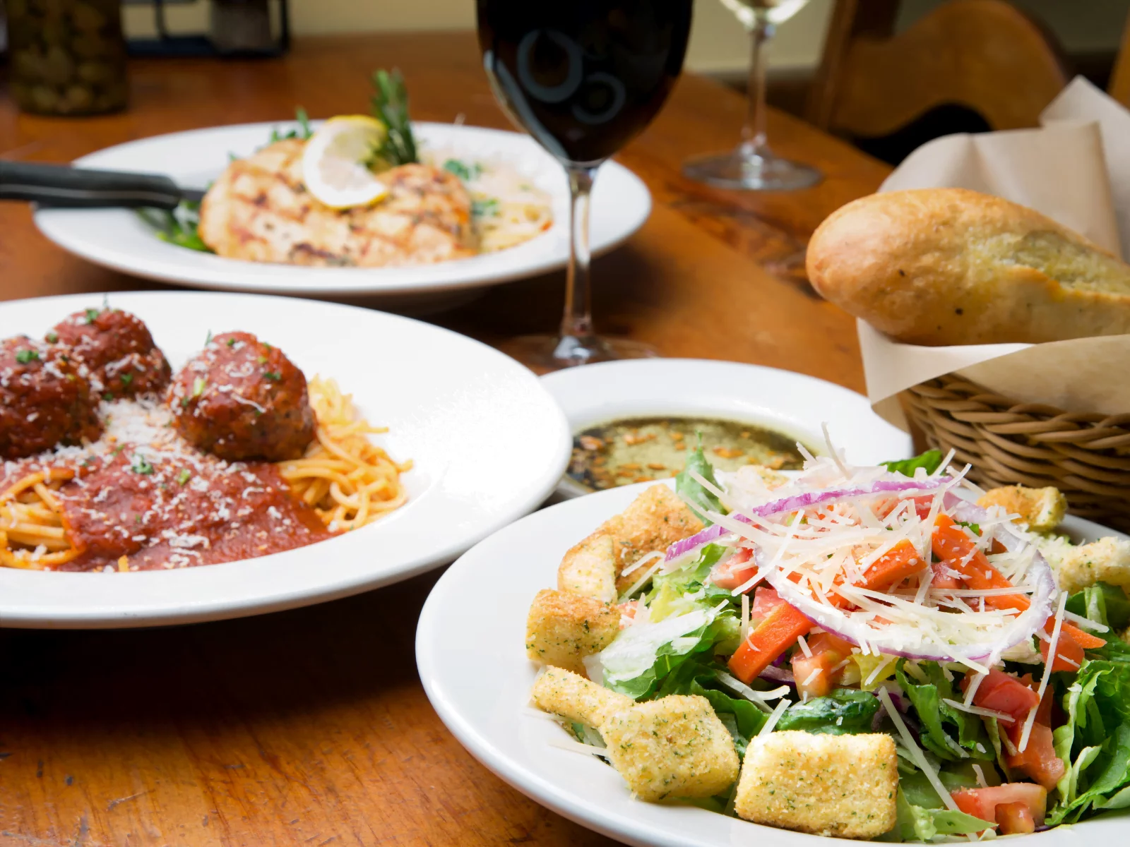 Top 5 Restaurants In Gatlinburg Where You Can Get Takeout
