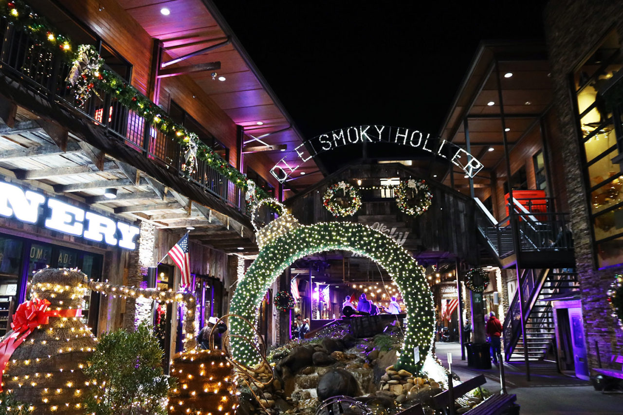 How to Do Christmas in Gatlinburg - Edgewater Hotel