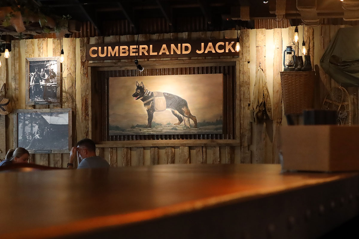 Cumberland Jack's interior