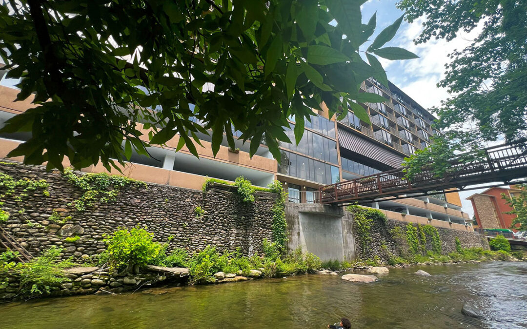 Edgewater Hotel view from river